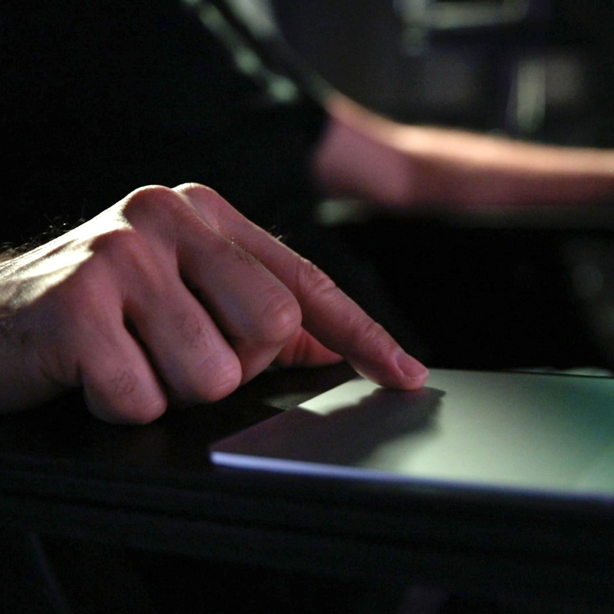 Interaction with the additive harmonic overtone touchpad